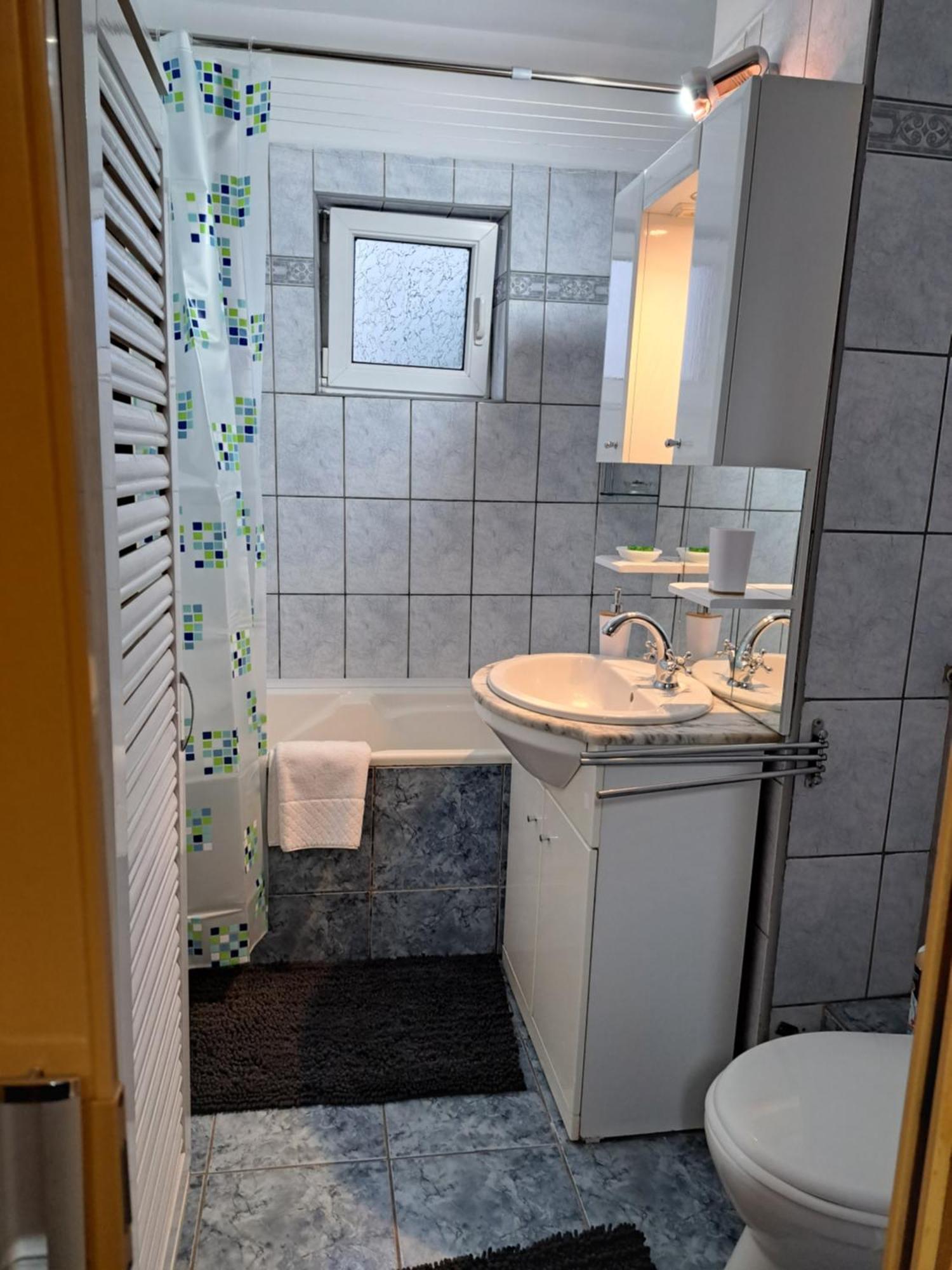 Deny Apartman Sfântu-Gheorghe Exterior foto